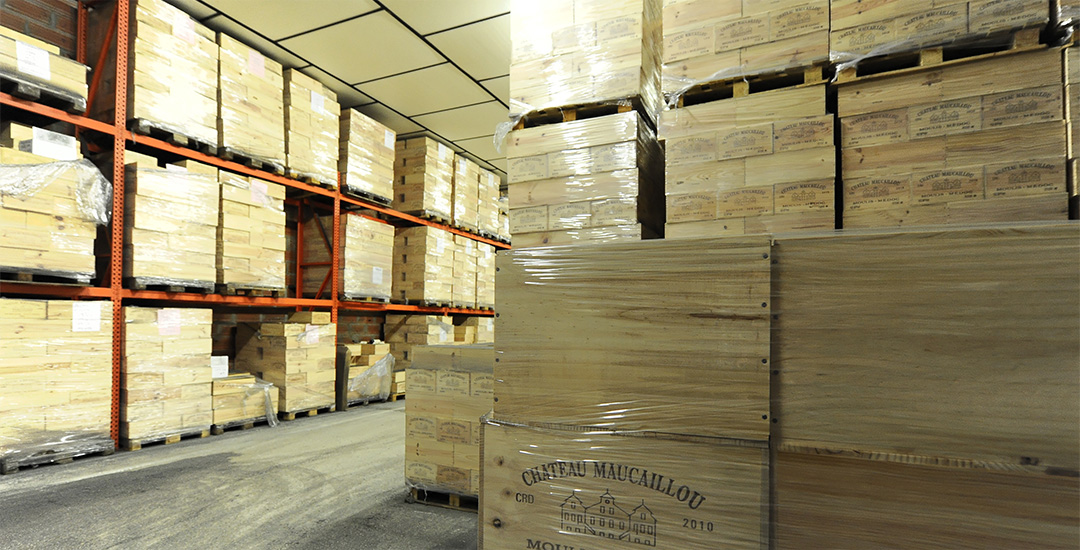 Les Entrepôts De Moulis près de Bordeaux : votre partenaire logistique, stockage et conditionnement de vin et spiritueux depuis 1985.